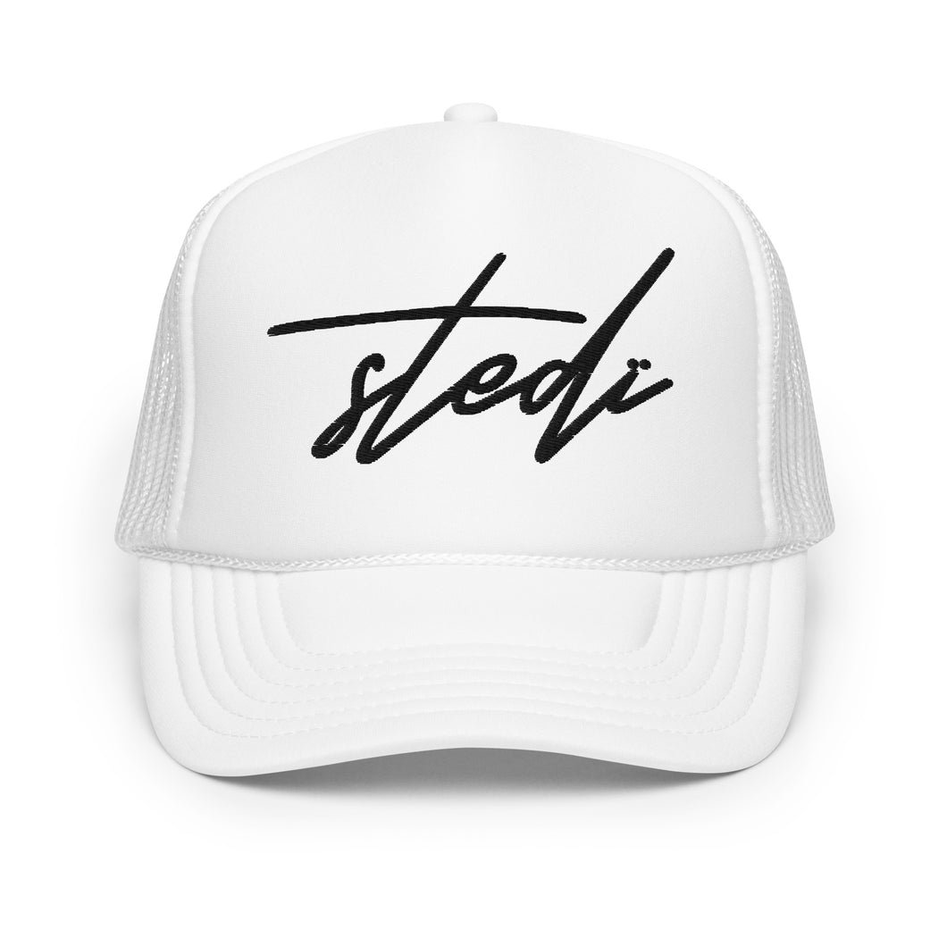 White STEDÏ Trucker